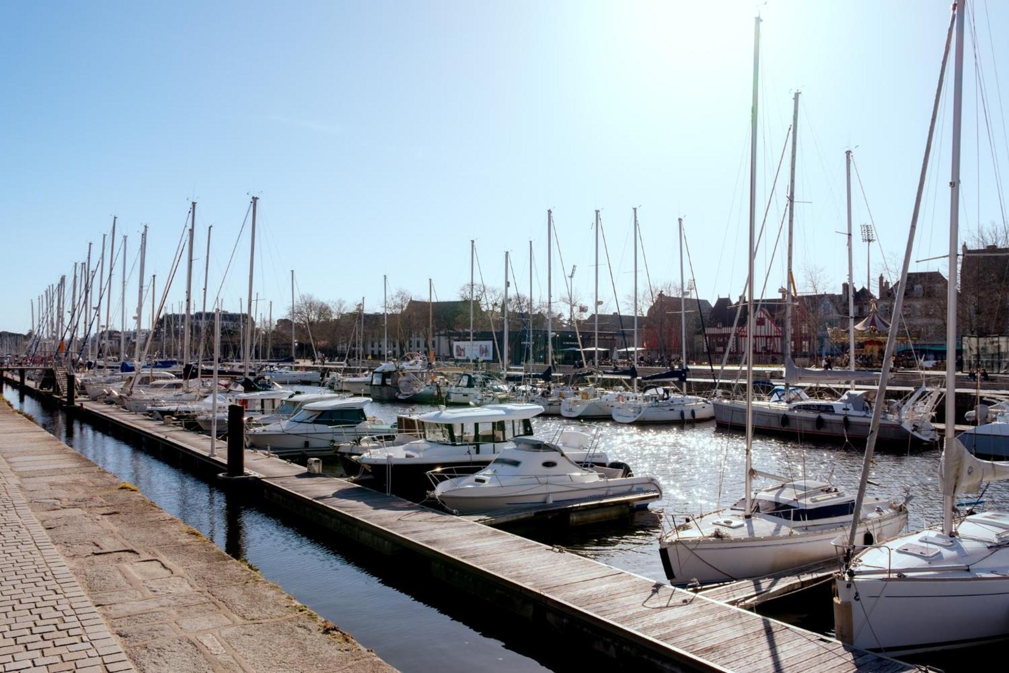 Appartement Sur Le Port De Ванн Екстер'єр фото